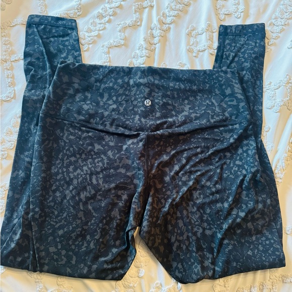 🍋🍋Lululemon High Rise Align - Picture 4 of 4